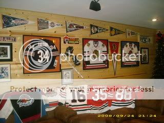 2008_0924BlackhawksDen0001.jpg