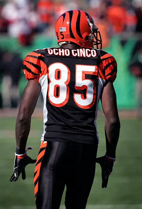 w-ocho-cinco1.jpg