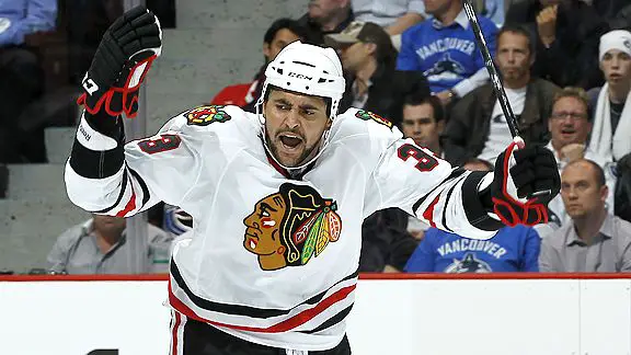 nhl_g_byfuglien11_576.jpg