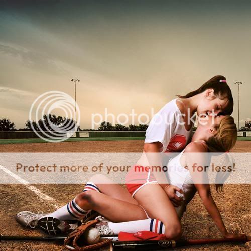 hot_baseball_girls_kissing.jpg