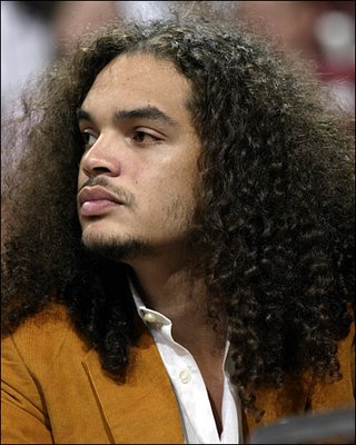 joakim-noah-hair-out.jpg