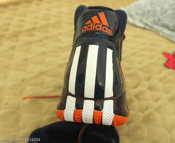 adidas-Rose-3.0-Chicago-Bears-7.jpg