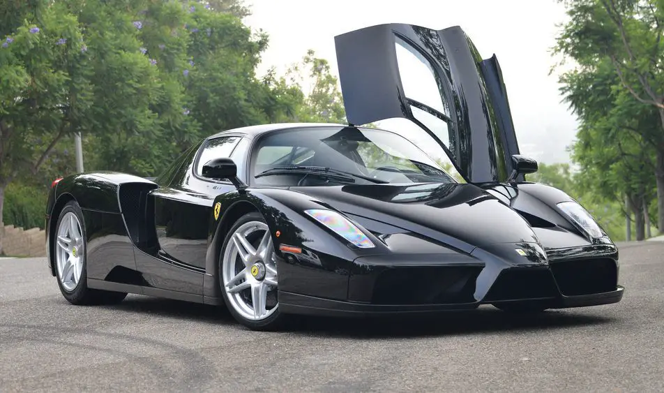 black-ferrari-enzo-11232016.jpg