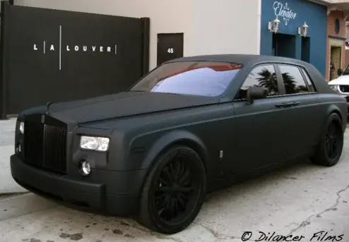 matte-black-rolls-royce-phantom.jpg