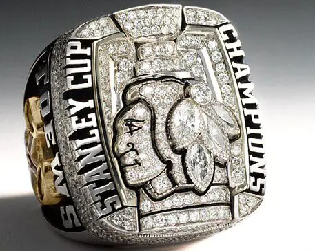 Chicago_Blackhawks_championship_ring.jpg