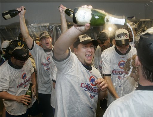 cubs-win-nl-central-title-9-28-07.jpg