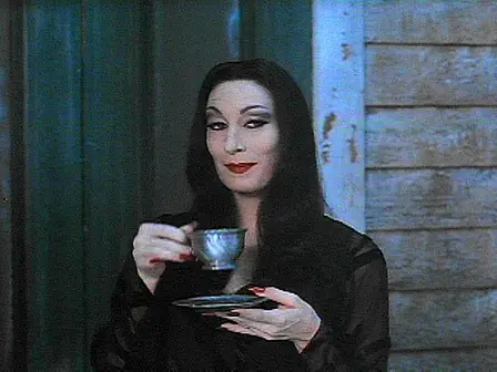 Mrs-Addams-_-morticia-addams-10949282-448-336.jpg