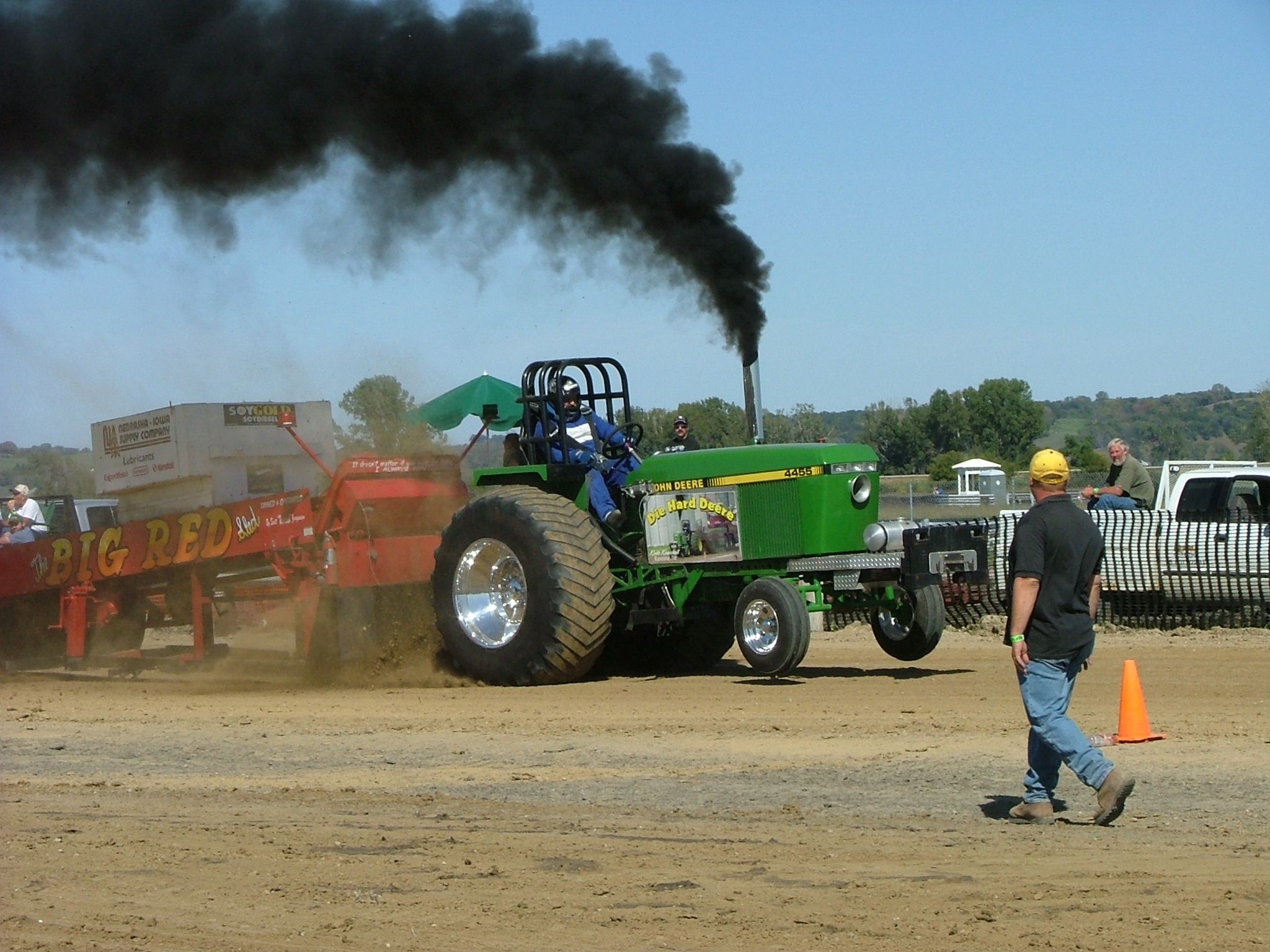 Tractor-Pull-1.jpg