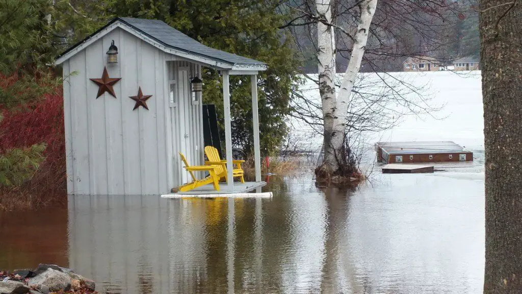 Oxtongue-Lake-flooding-new-waterfront-cottage-April-20-2013-1024x576.jpg