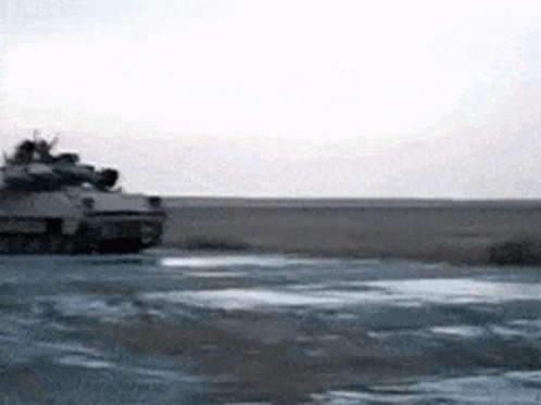 iraq-army-tanks.gif